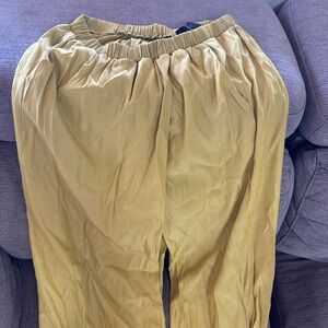 Women yellow pant